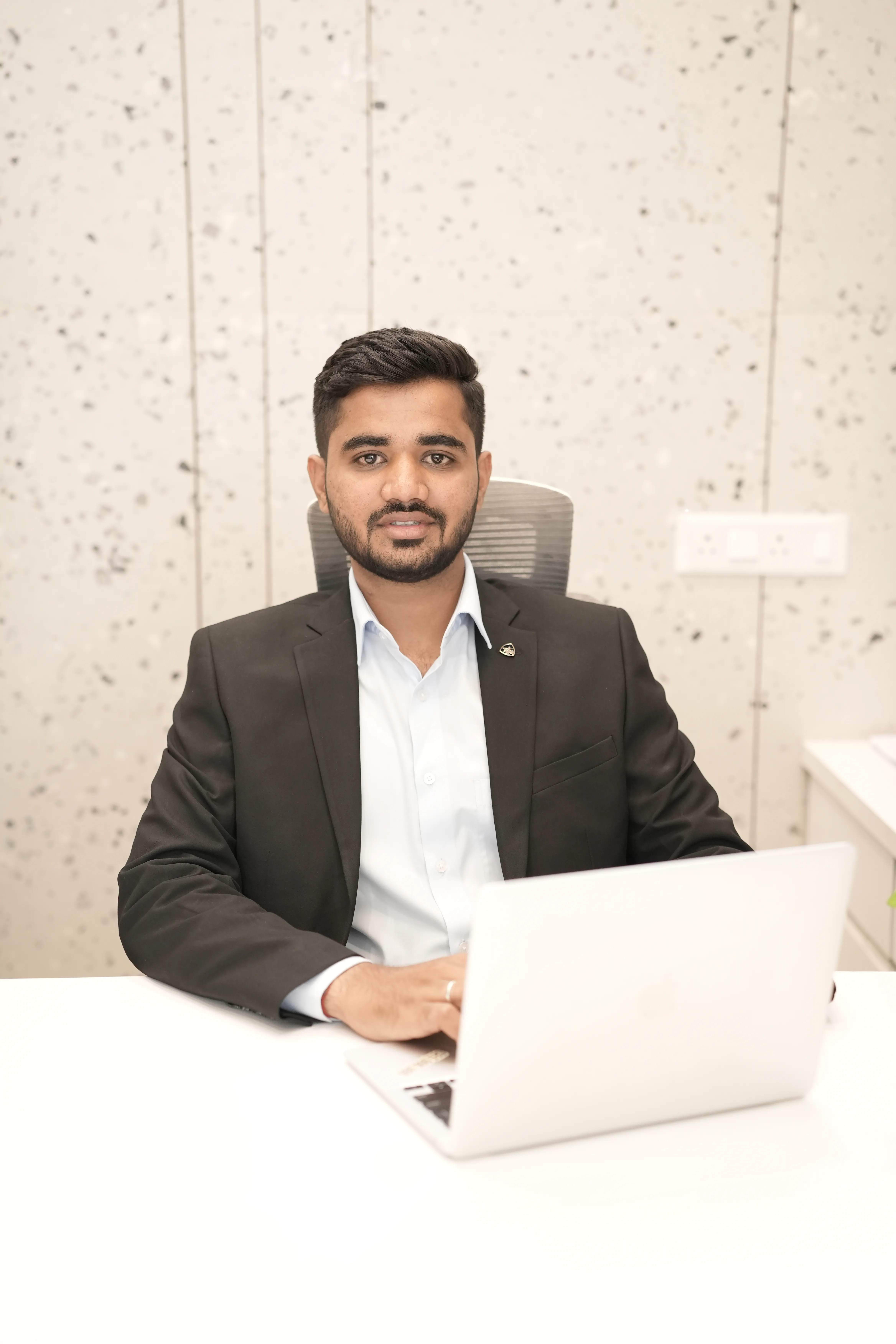 Mr. Suraj Mirage